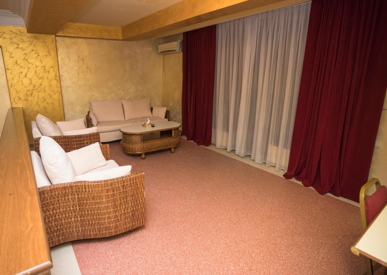 Nor Dzoraberd Hotel Complex Erevan Esterno foto